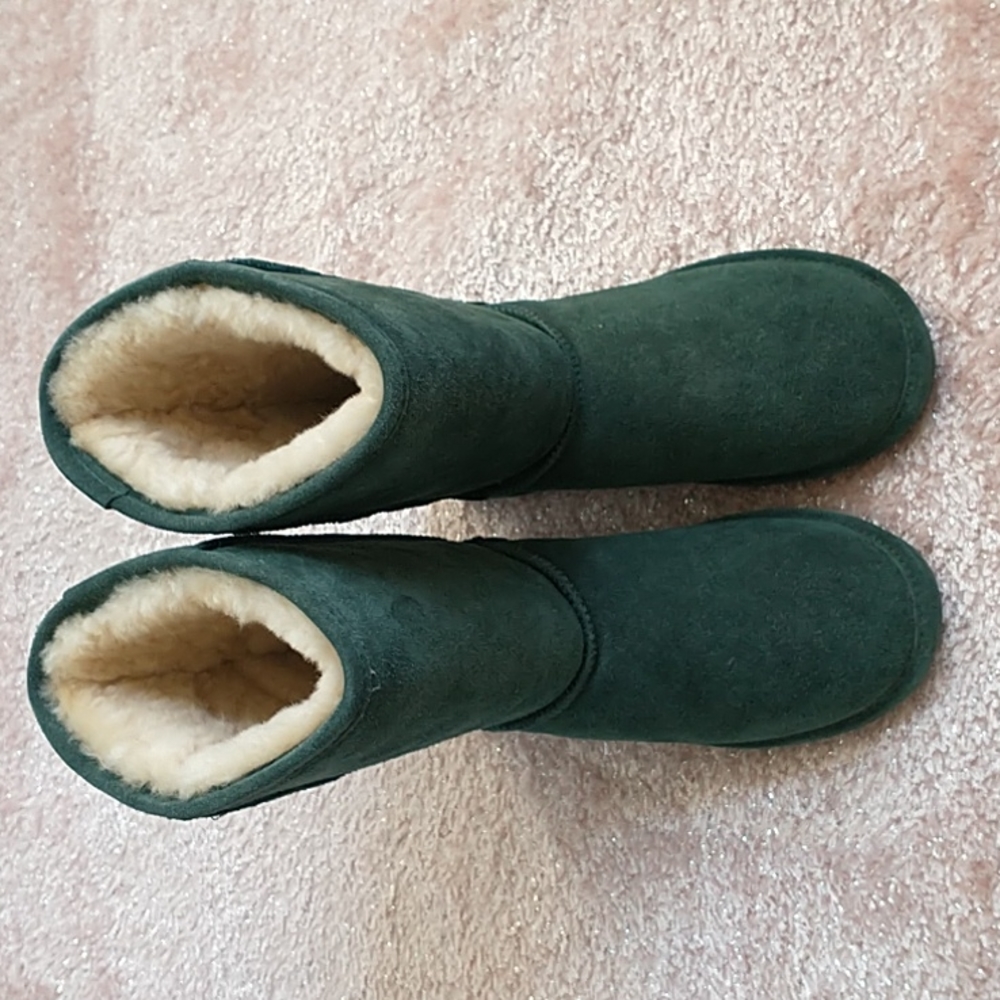BearPaw Boots